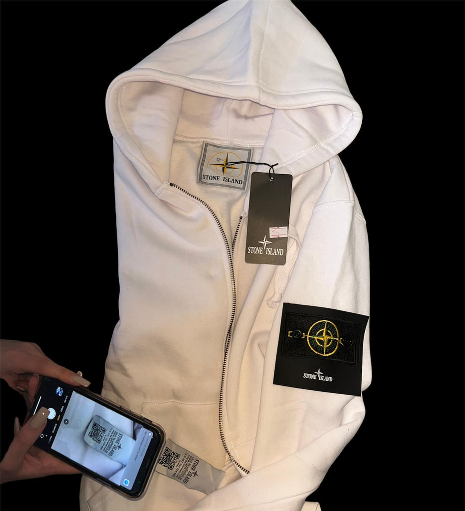 2 x 1 : Felpa Zip Stone Island Cappuccio